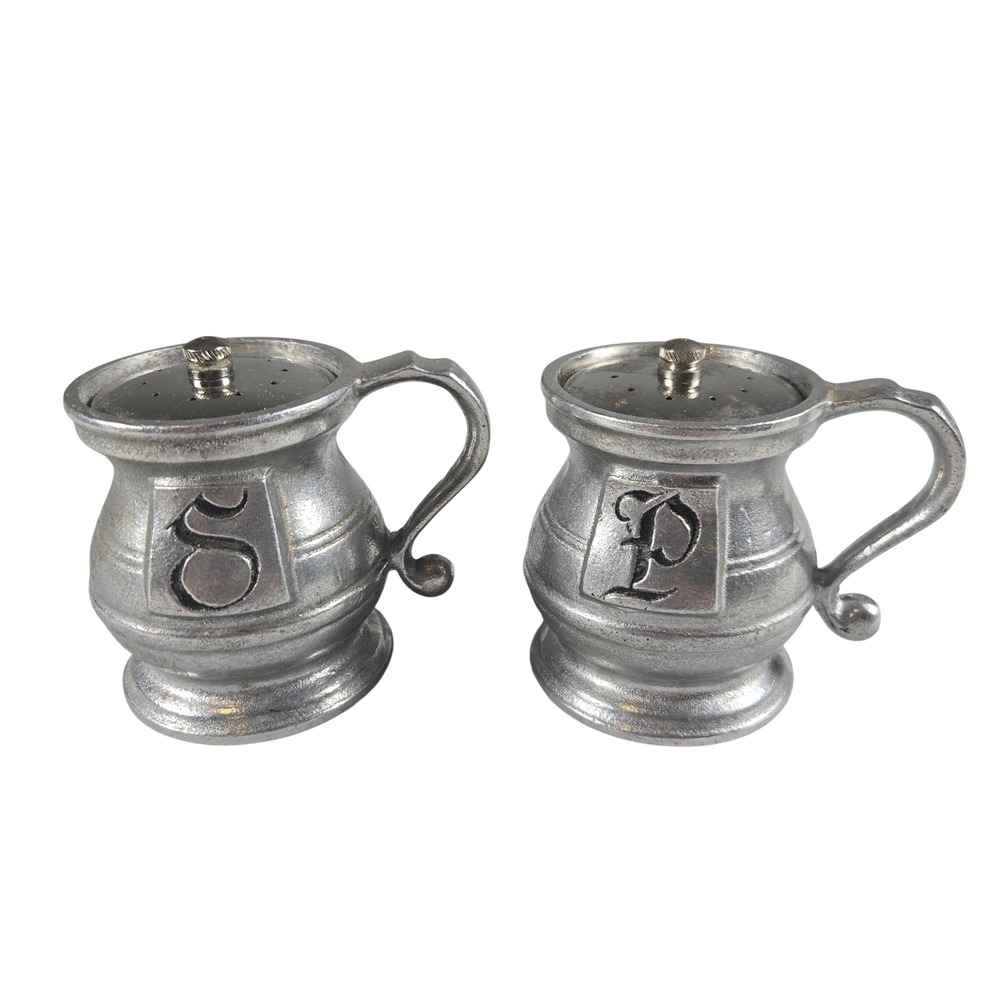 Vintage‎ Wilton Armetale Pewter Salt & Pepper Shakers Mug Shape Monogram S P